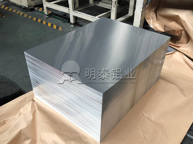 1060鋁板廠家-母線和母線槽的區(qū)別有哪些？