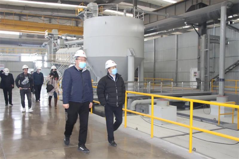 中國(guó)有色金屬工業(yè)協(xié)會(huì)黨委副書記范順科一行蒞臨明泰鋁業(yè)調(diào)研指導(dǎo)